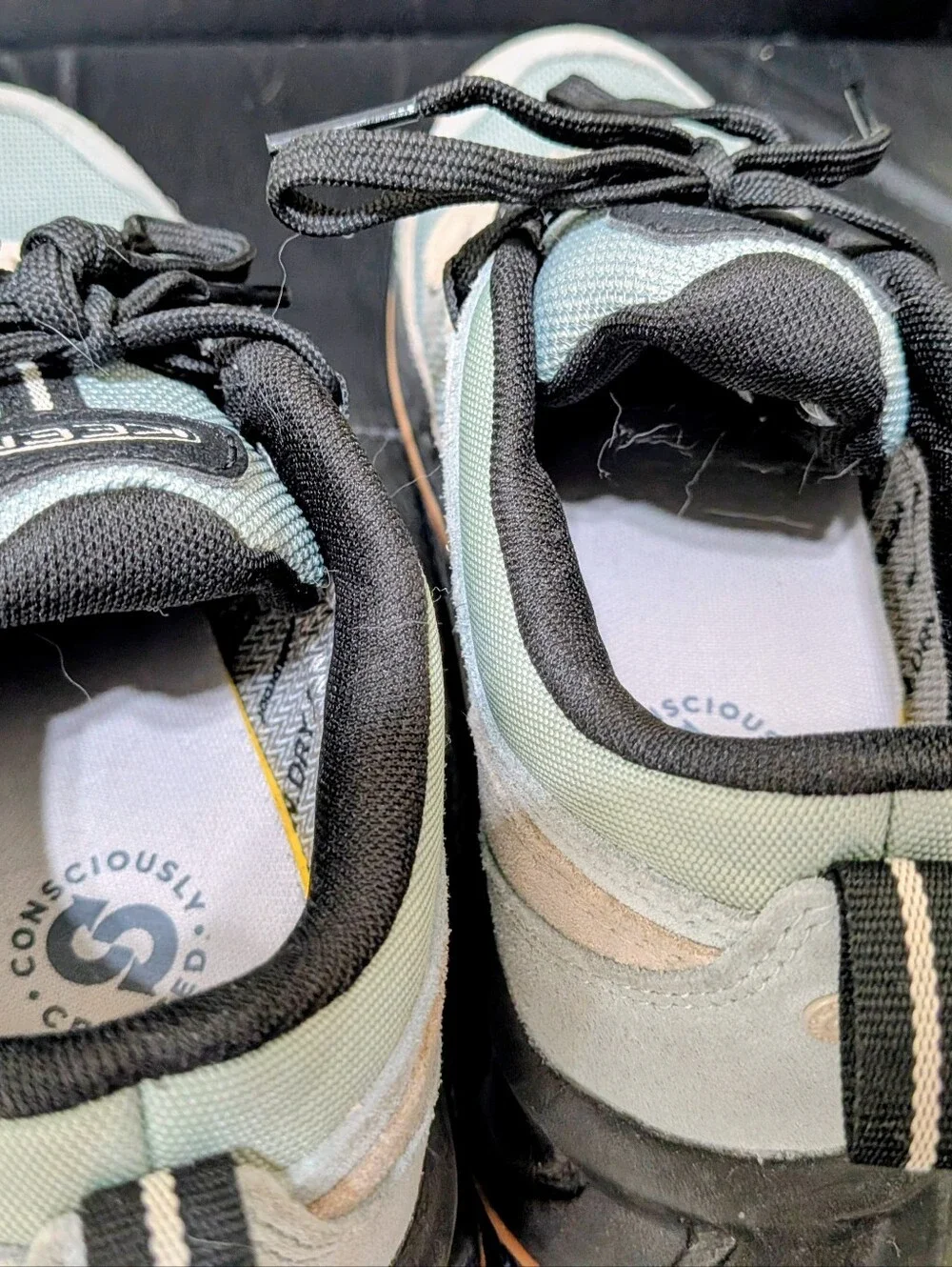 KEEN Women's Hightrail Low Waterproof Sneaker 6.5 Iceberg Green-Abbey Stone